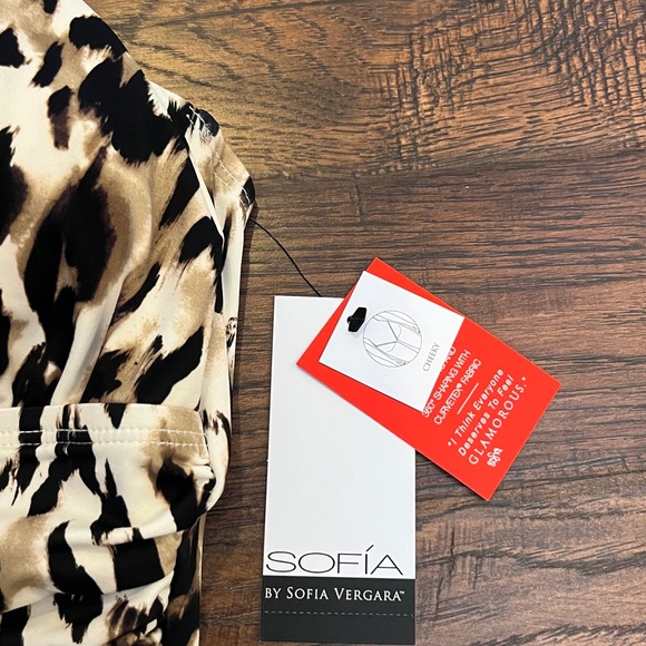 Sofia by Sofia Vergara Women’s L 12-14) Leopard Print Plunge One Piece Swimsuit - Picture 12 of 12